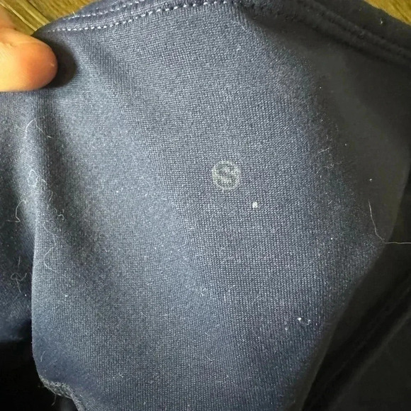 Women’s 2” biker shorts small / E4 - Picture 2 of 4